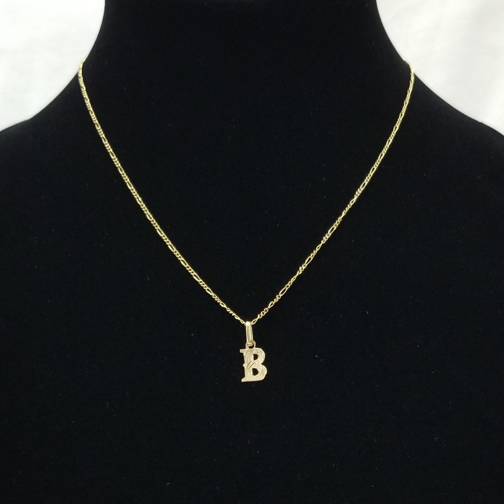 🌟 All Solid 18K Gold Figaro B Initial Pendant